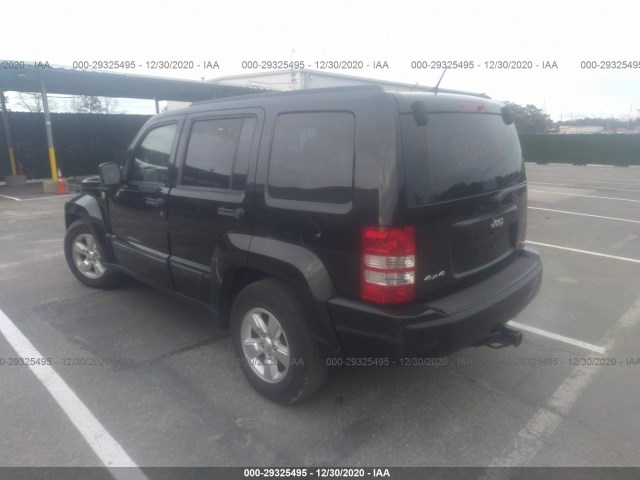 Photo 2 VIN: 1C4PJMAK5CW205625 - JEEP LIBERTY 