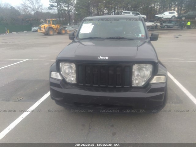 Photo 5 VIN: 1C4PJMAK5CW205625 - JEEP LIBERTY 