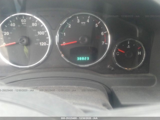 Photo 6 VIN: 1C4PJMAK5CW205625 - JEEP LIBERTY 