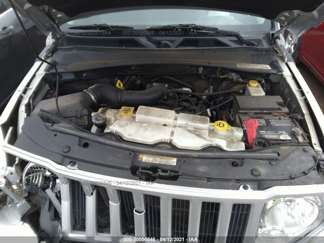 Photo 9 VIN: 1C4PJMAK6CW103573 - JEEP LIBERTY 