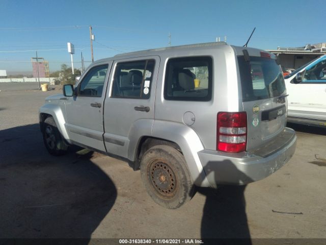 Photo 2 VIN: 1C4PJMAK6CW115481 - JEEP LIBERTY 