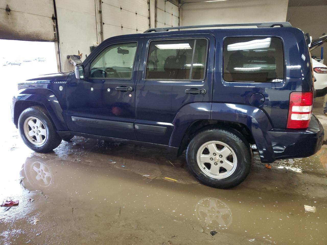 Photo 1 VIN: 1C4PJMAK6CW129865 - JEEP LIBERTY (NORTH AMERICA) 