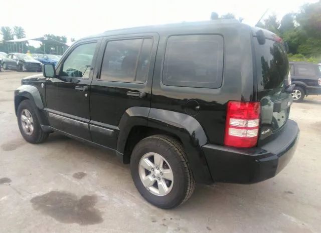 Photo 2 VIN: 1C4PJMAK6CW172019 - JEEP LIBERTY 