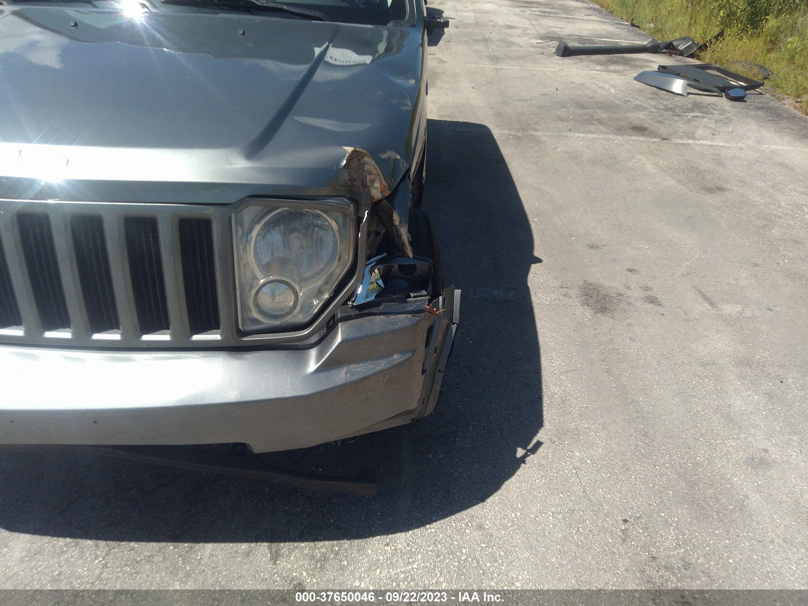 Photo 5 VIN: 1C4PJMAK6CW172330 - JEEP LIBERTY (NORTH AMERICA) 