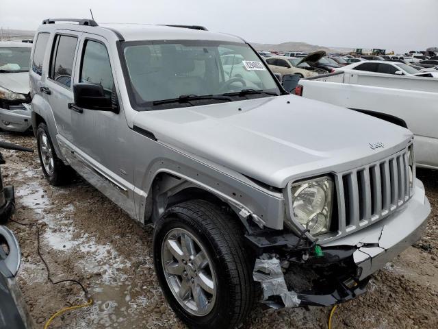 Photo 3 VIN: 1C4PJMAK6CW192402 - JEEP LIBERTY 