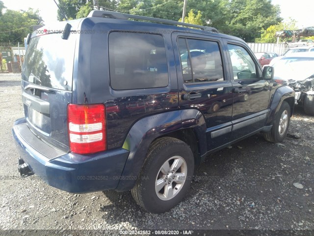 Photo 3 VIN: 1C4PJMAK7CW136761 - JEEP LIBERTY 