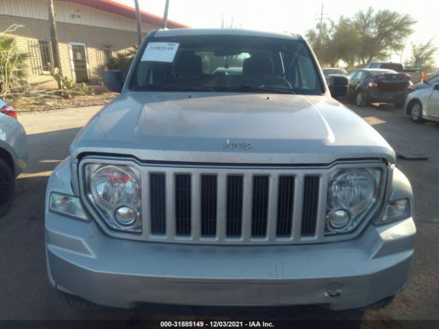 Photo 5 VIN: 1C4PJMAK7CW149557 - JEEP LIBERTY 