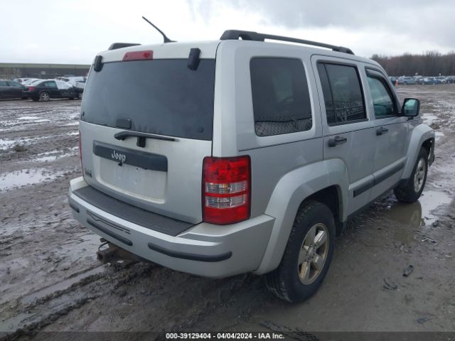 Photo 3 VIN: 1C4PJMAK7CW202905 - JEEP LIBERTY 