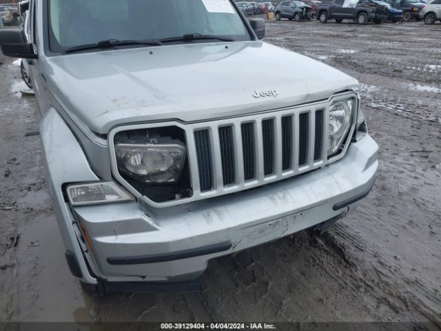 Photo 5 VIN: 1C4PJMAK7CW202905 - JEEP LIBERTY 