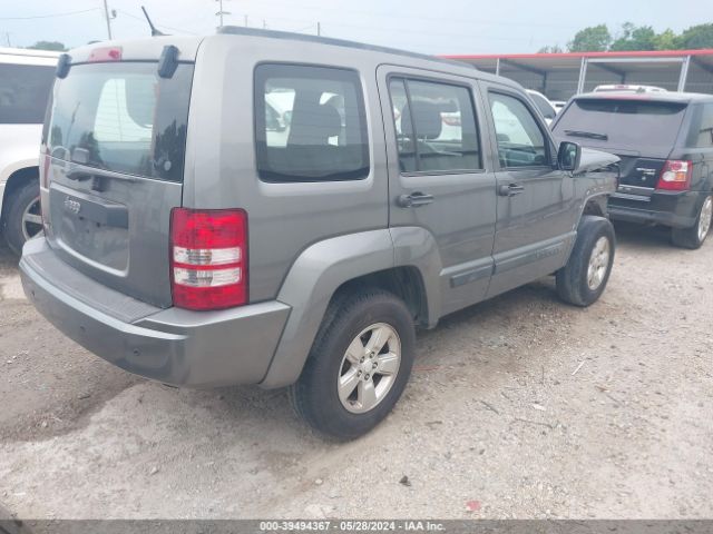 Photo 3 VIN: 1C4PJMAK7CW208641 - JEEP LIBERTY 