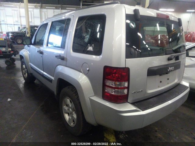 Photo 2 VIN: 1C4PJMAK7CW208767 - JEEP LIBERTY 