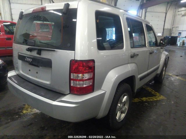 Photo 3 VIN: 1C4PJMAK7CW208767 - JEEP LIBERTY 