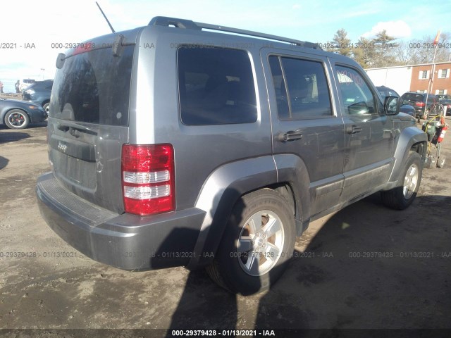 Photo 3 VIN: 1C4PJMAK8CW114445 - JEEP LIBERTY 