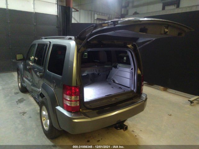 Photo 2 VIN: 1C4PJMAK8CW129799 - JEEP LIBERTY 