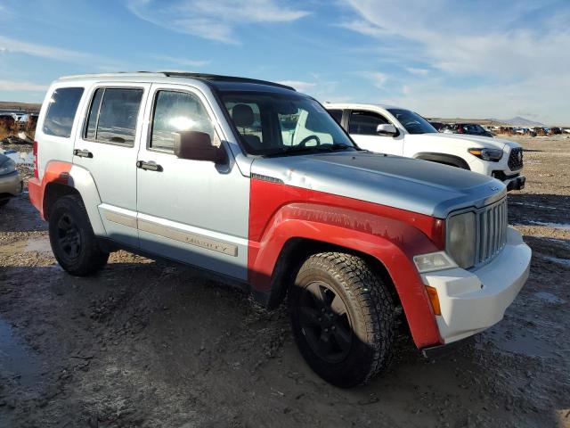 Photo 3 VIN: 1C4PJMAK8CW132928 - JEEP LIBERTY 