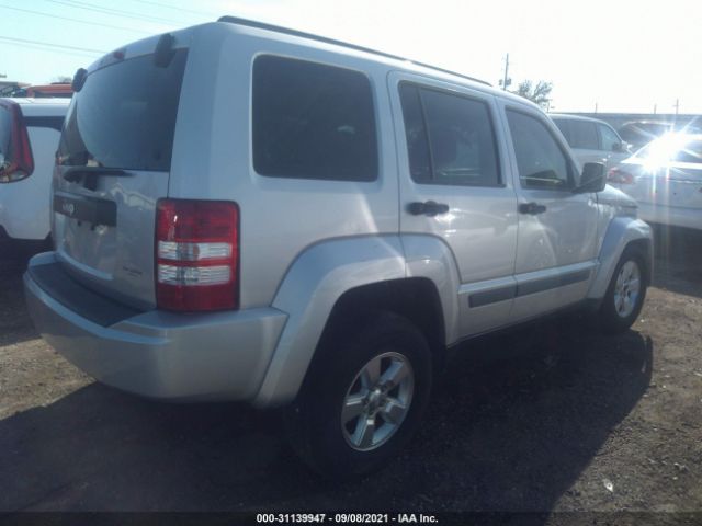 Photo 3 VIN: 1C4PJMAK8CW141886 - JEEP LIBERTY 