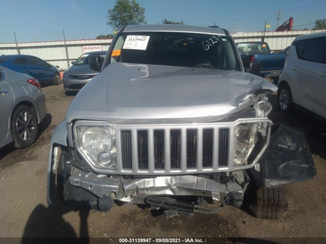 Photo 5 VIN: 1C4PJMAK8CW141886 - JEEP LIBERTY 