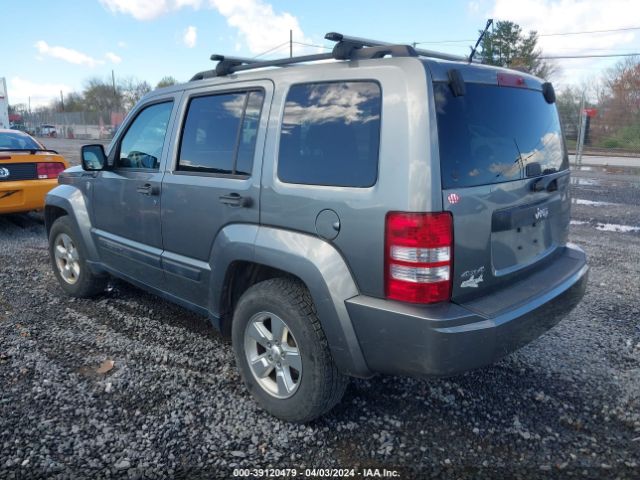 Photo 2 VIN: 1C4PJMAK8CW154640 - JEEP LIBERTY 