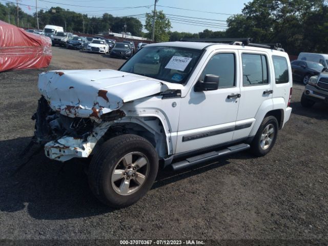 Photo 1 VIN: 1C4PJMAK8CW164908 - JEEP LIBERTY 