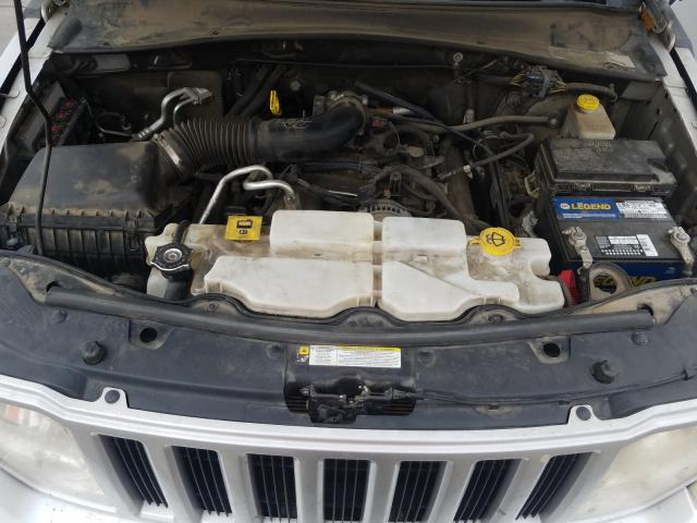 Photo 6 VIN: 1C4PJMAK8CW191641 - JEEP LIBERTY 