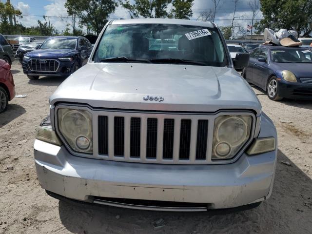 Photo 4 VIN: 1C4PJMAK8CW207286 - JEEP LIBERTY SP 