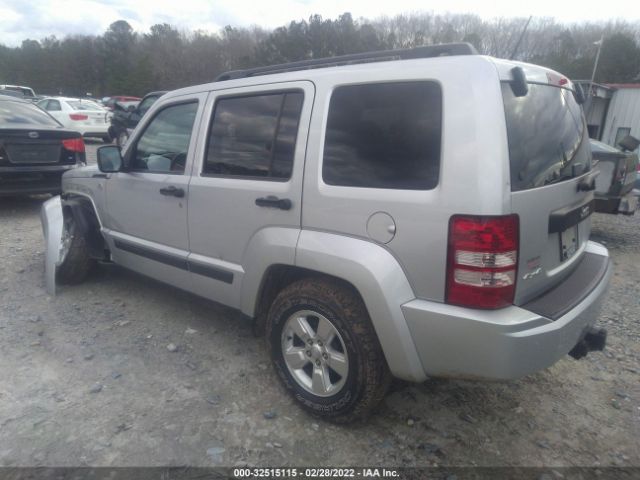 Photo 2 VIN: 1C4PJMAK9CW109996 - JEEP LIBERTY 