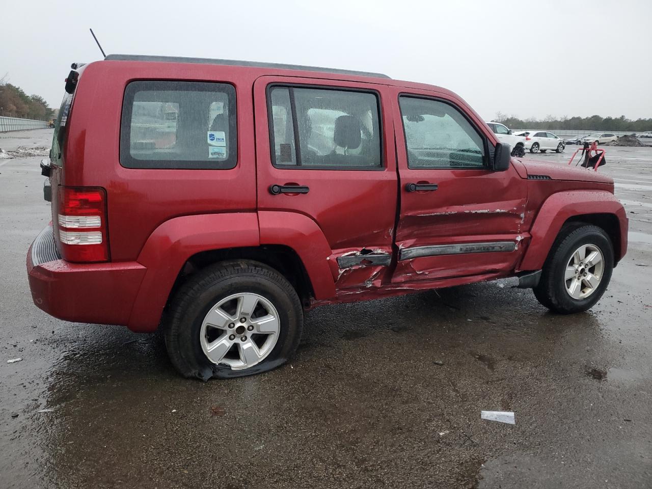 Photo 2 VIN: 1C4PJMAK9CW111294 - JEEP LIBERTY (NORTH AMERICA) 