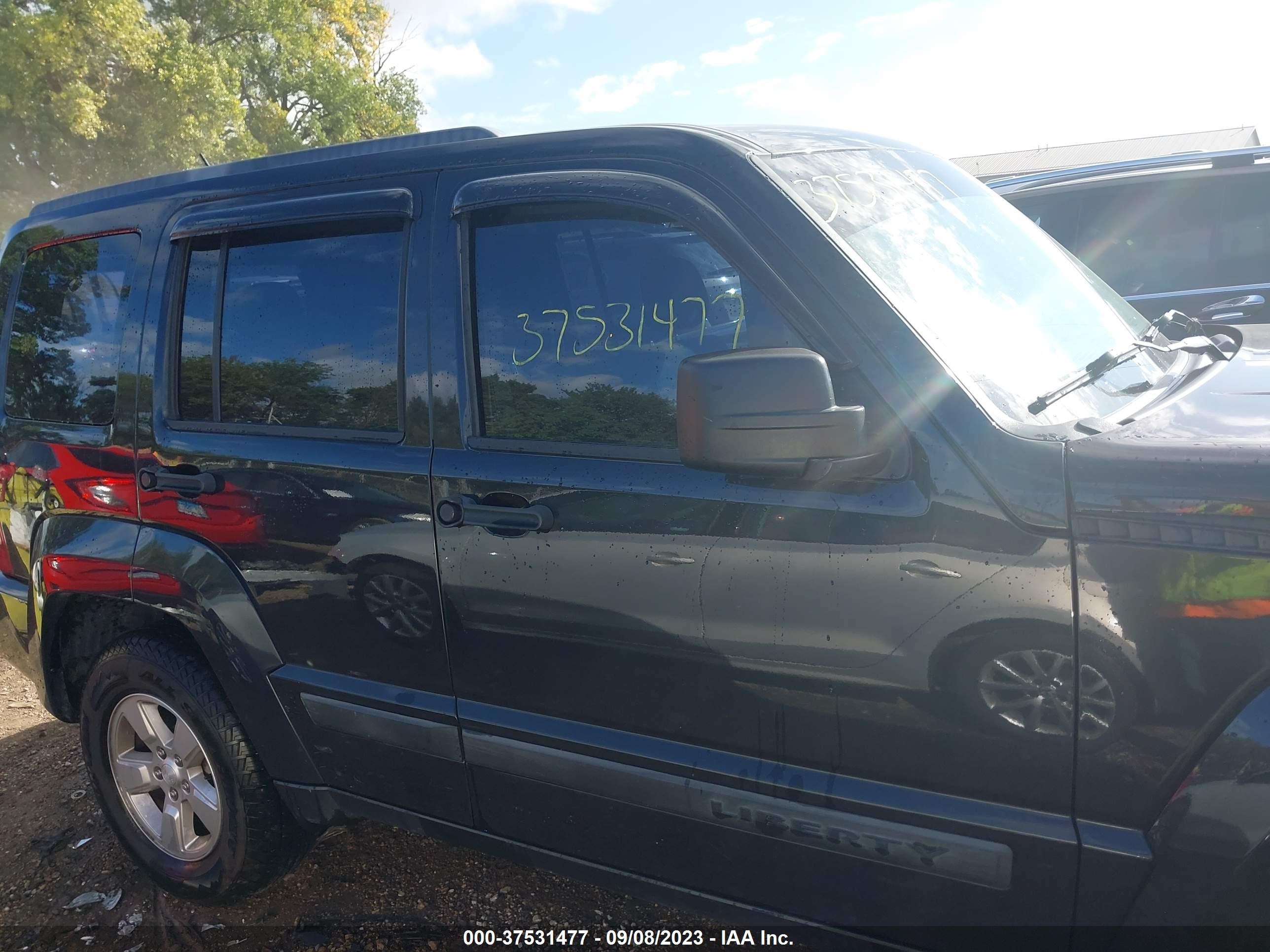 Photo 12 VIN: 1C4PJMAK9CW113840 - JEEP LIBERTY (NORTH AMERICA) 