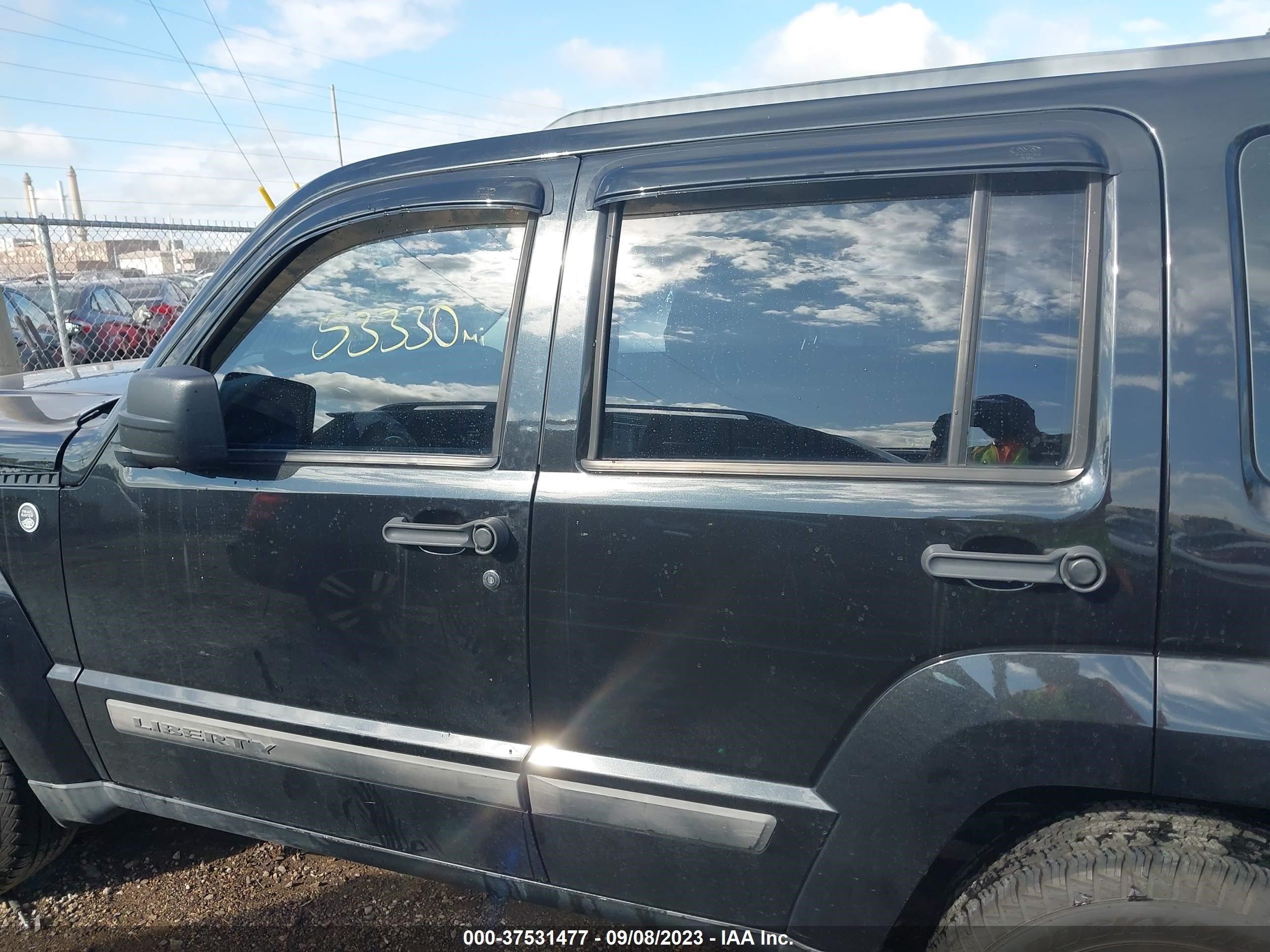 Photo 13 VIN: 1C4PJMAK9CW113840 - JEEP LIBERTY (NORTH AMERICA) 