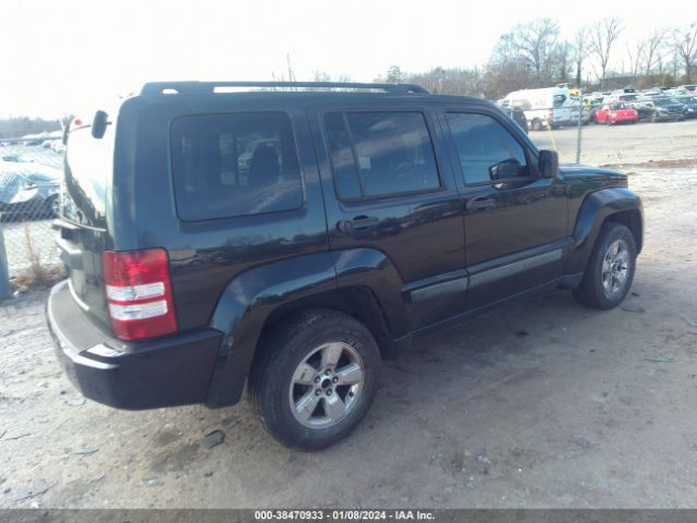 Photo 3 VIN: 1C4PJMAK9CW141475 - JEEP LIBERTY 