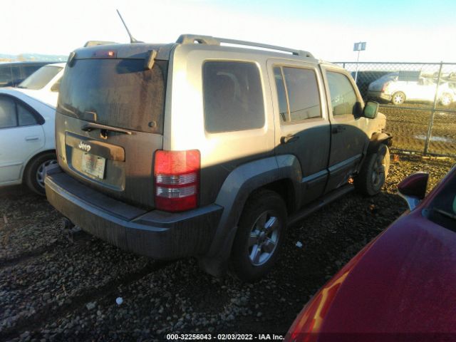 Photo 3 VIN: 1C4PJMAKXCW111157 - JEEP LIBERTY 