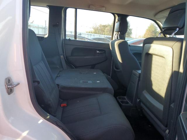 Photo 9 VIN: 1C4PJMAKXCW142988 - JEEP LIBERTY SP 