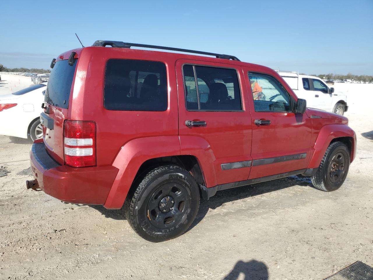 Photo 2 VIN: 1C4PJMAKXCW150833 - JEEP LIBERTY (NORTH AMERICA) 