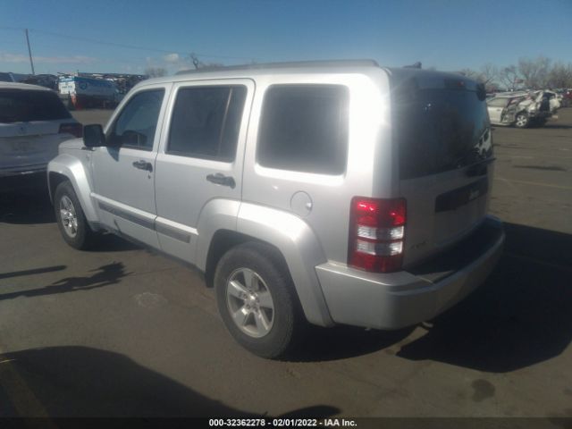 Photo 2 VIN: 1C4PJMAKXCW151996 - JEEP LIBERTY 