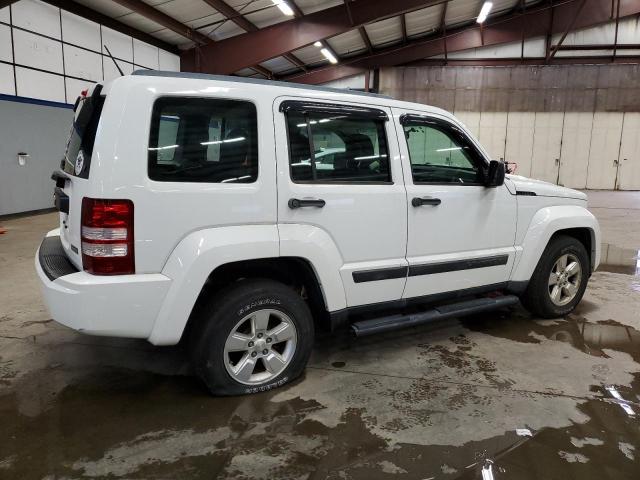 Photo 2 VIN: 1C4PJMAKXCW203336 - JEEP LIBERTY 