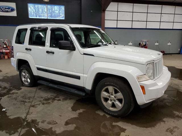 Photo 3 VIN: 1C4PJMAKXCW203336 - JEEP LIBERTY 