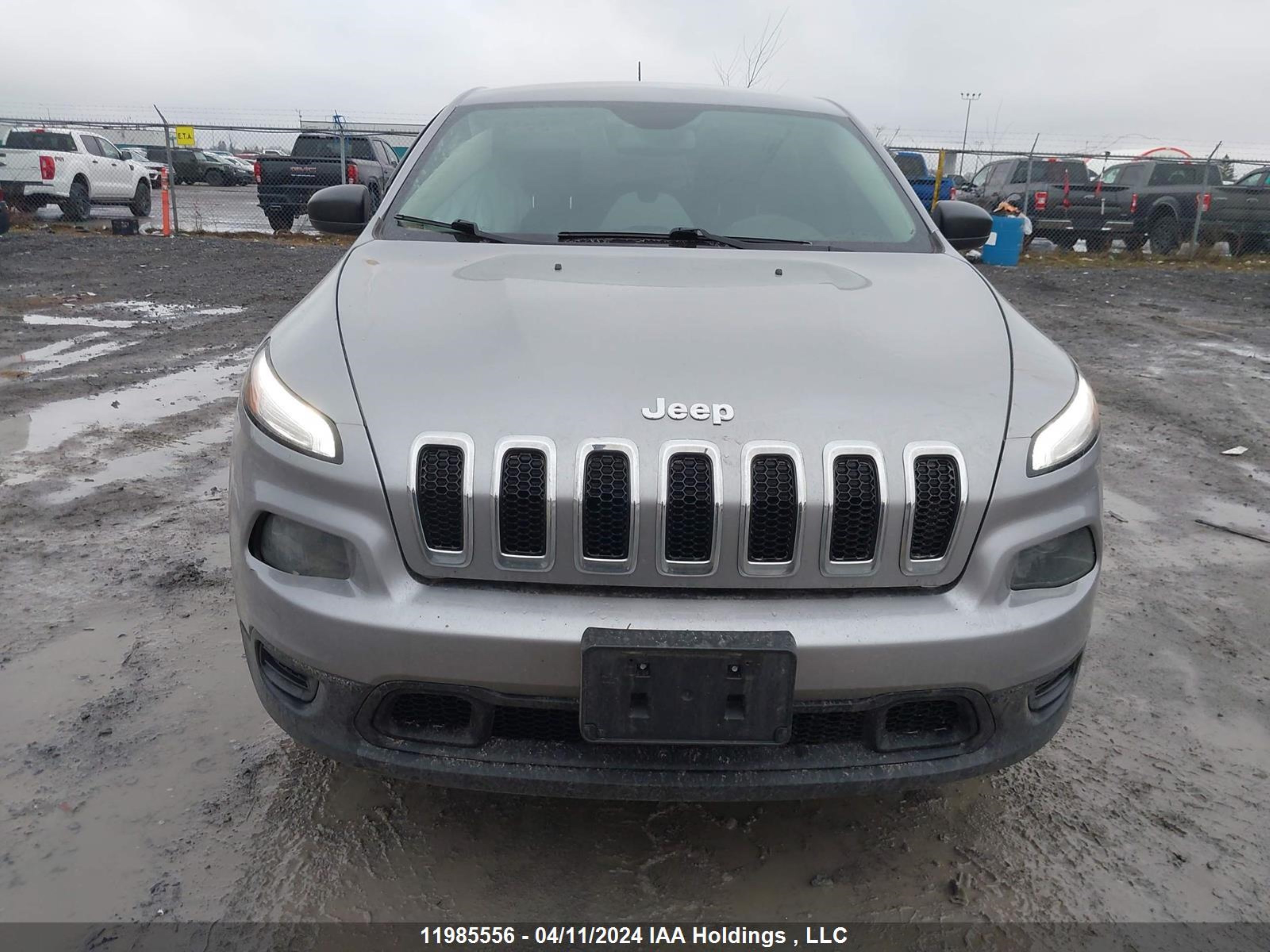 Photo 11 VIN: 1C4PJMAS2GW358467 - JEEP CHEROKEE 