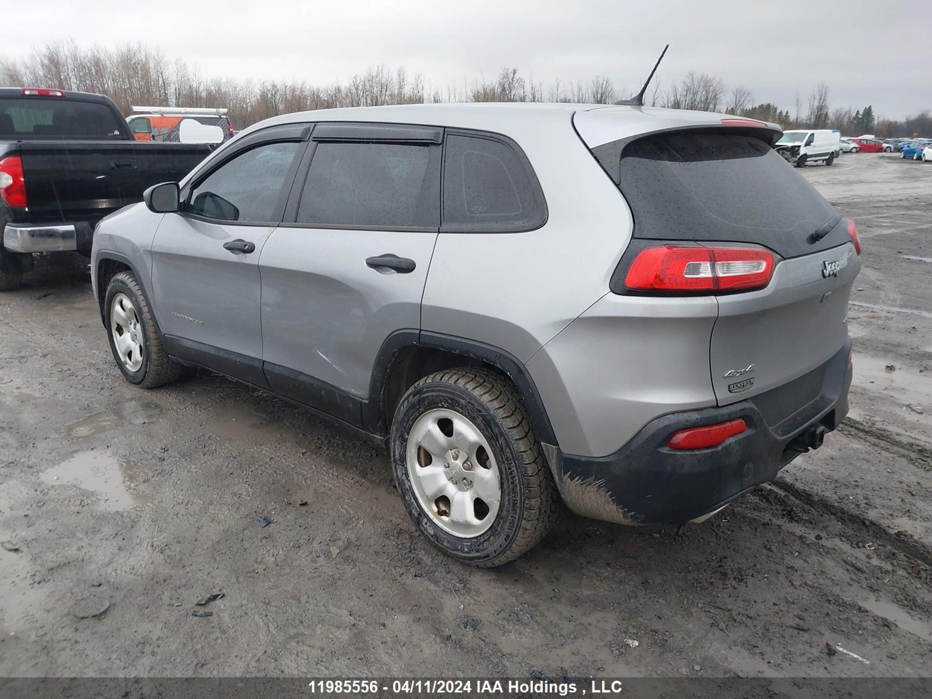 Photo 2 VIN: 1C4PJMAS2GW358467 - JEEP CHEROKEE 