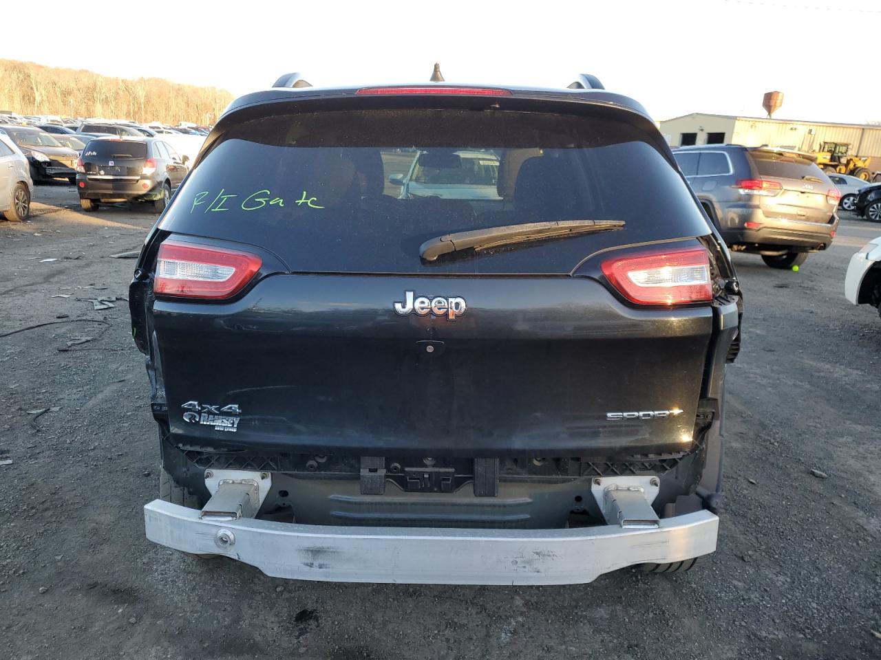 Photo 5 VIN: 1C4PJMASXGW211457 - JEEP GRAND CHEROKEE 