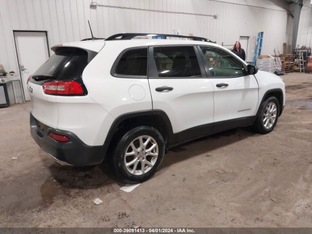 Photo 3 VIN: 1C4PJMASXGW239064 - JEEP CHEROKEE 