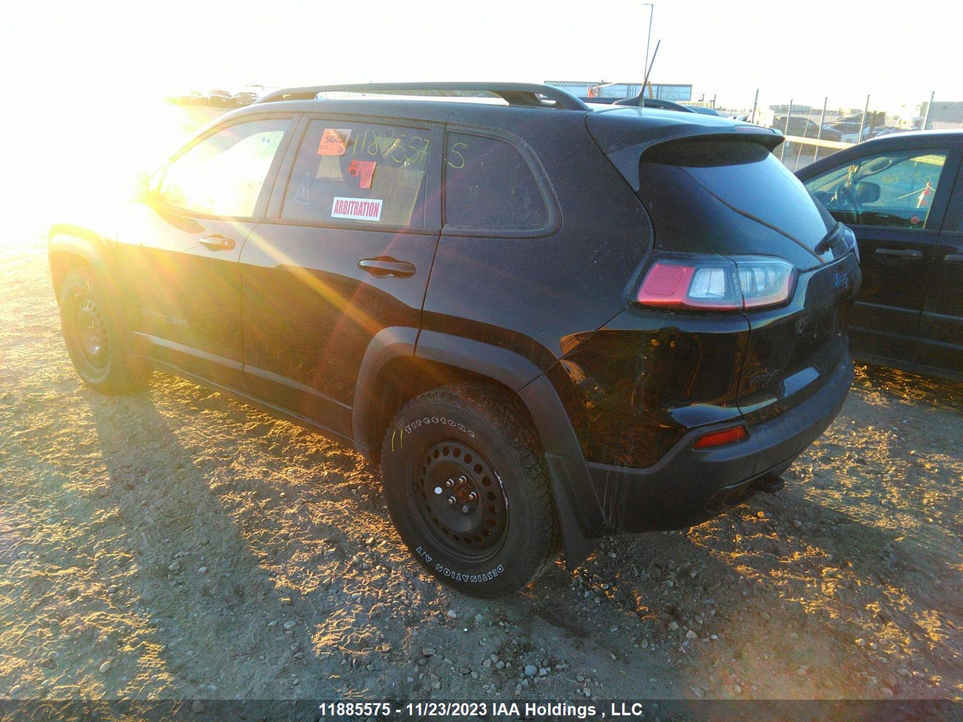 Photo 2 VIN: 1C4PJMAXXLD597217 - JEEP CHEROKEE 