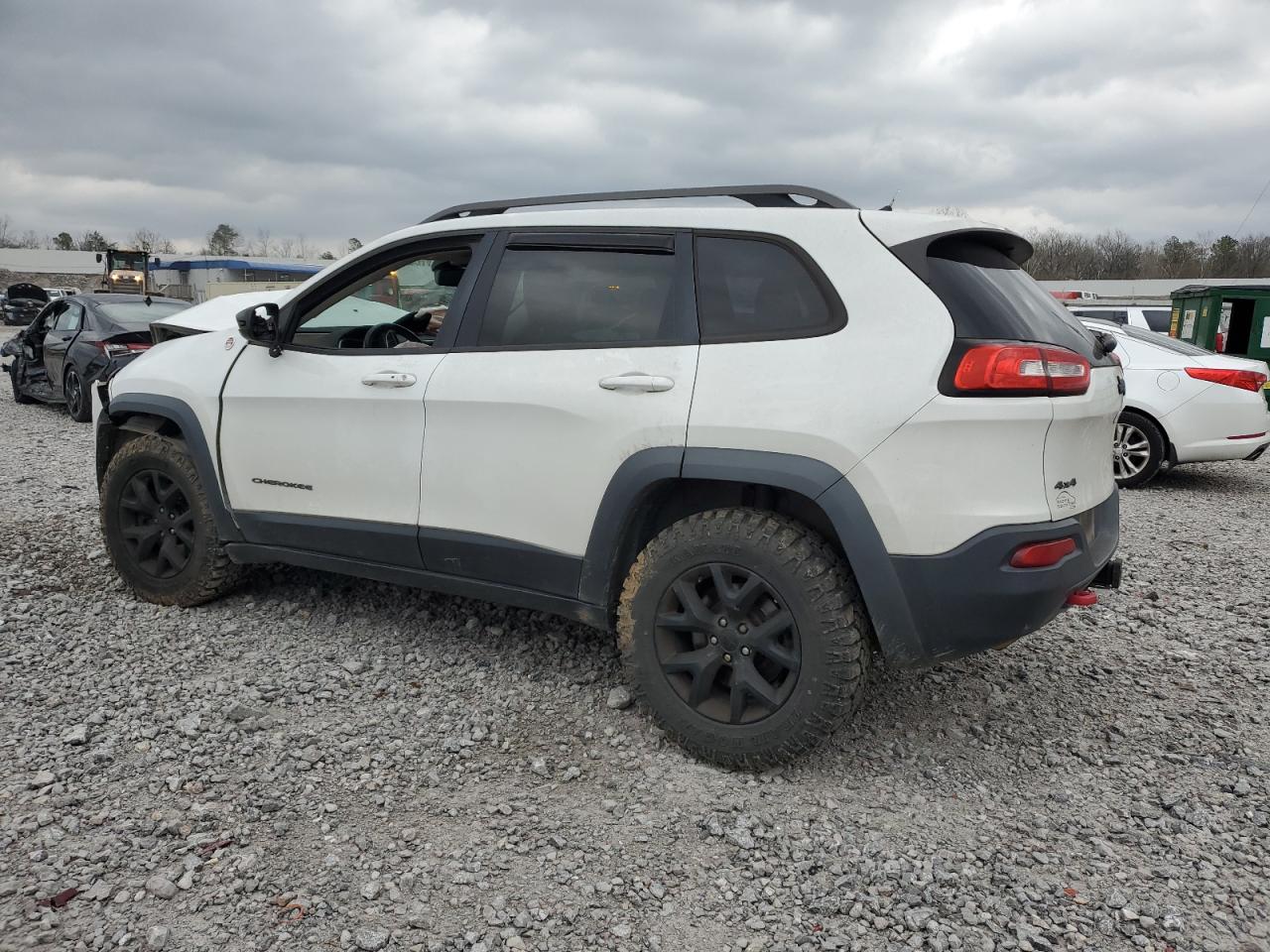 Photo 1 VIN: 1C4PJMBB0FW698939 - JEEP CHEROKEE 