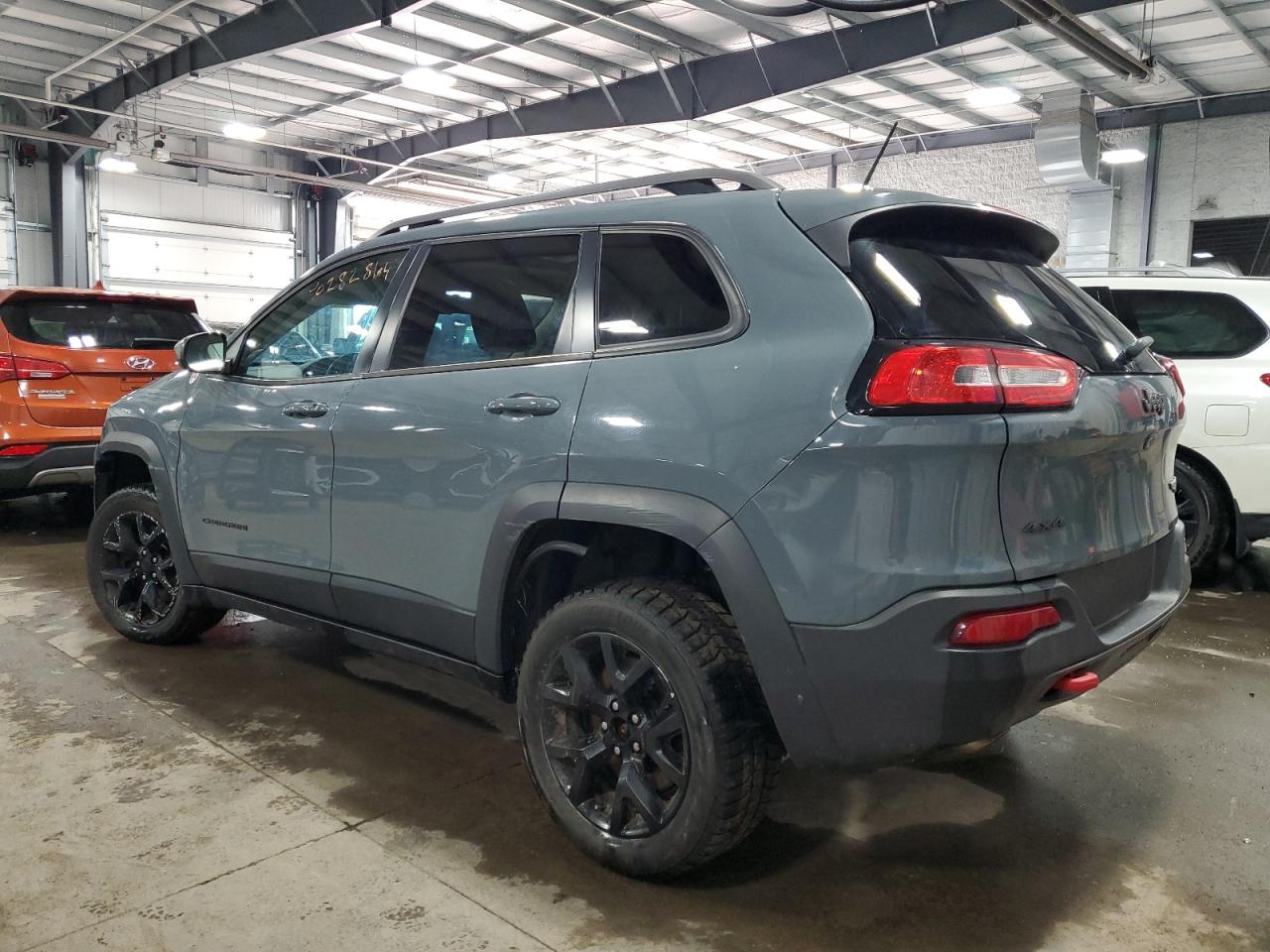 Photo 1 VIN: 1C4PJMBB2FW528419 - JEEP CHEROKEE 