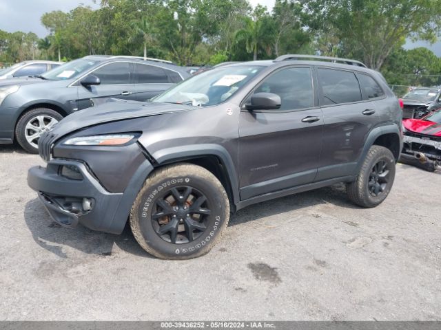 Photo 1 VIN: 1C4PJMBB2JD526531 - JEEP CHEROKEE 