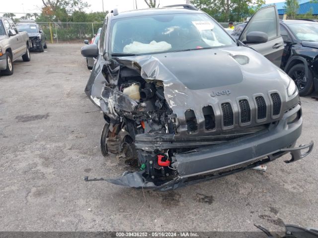 Photo 5 VIN: 1C4PJMBB2JD526531 - JEEP CHEROKEE 