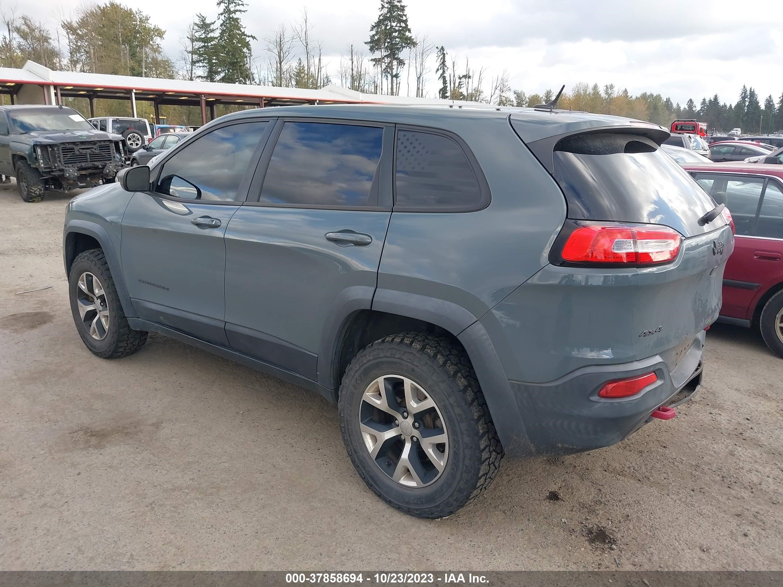 Photo 2 VIN: 1C4PJMBB4FW576987 - JEEP CHEROKEE 