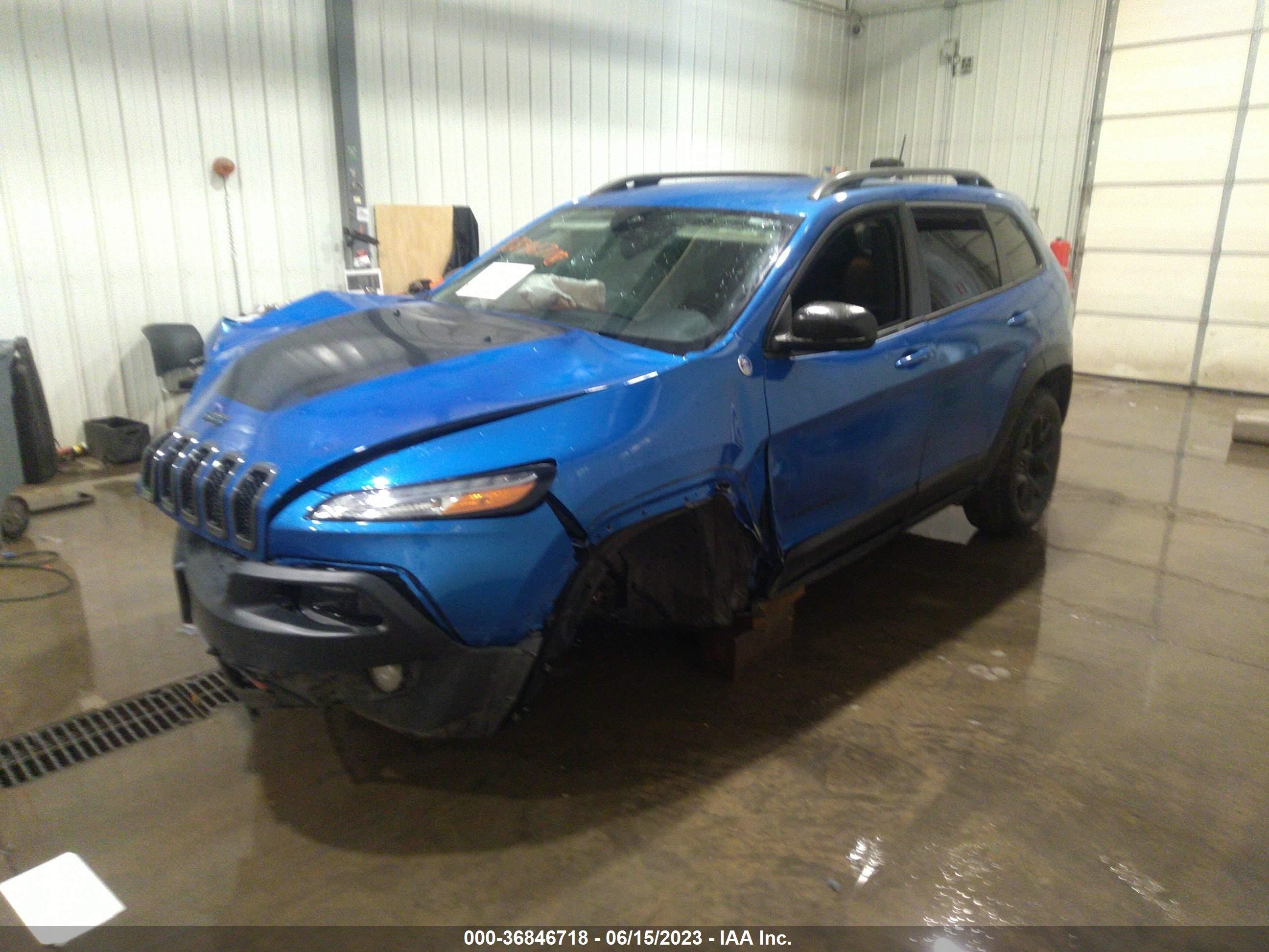 Photo 1 VIN: 1C4PJMBB6HW589582 - JEEP CHEROKEE 