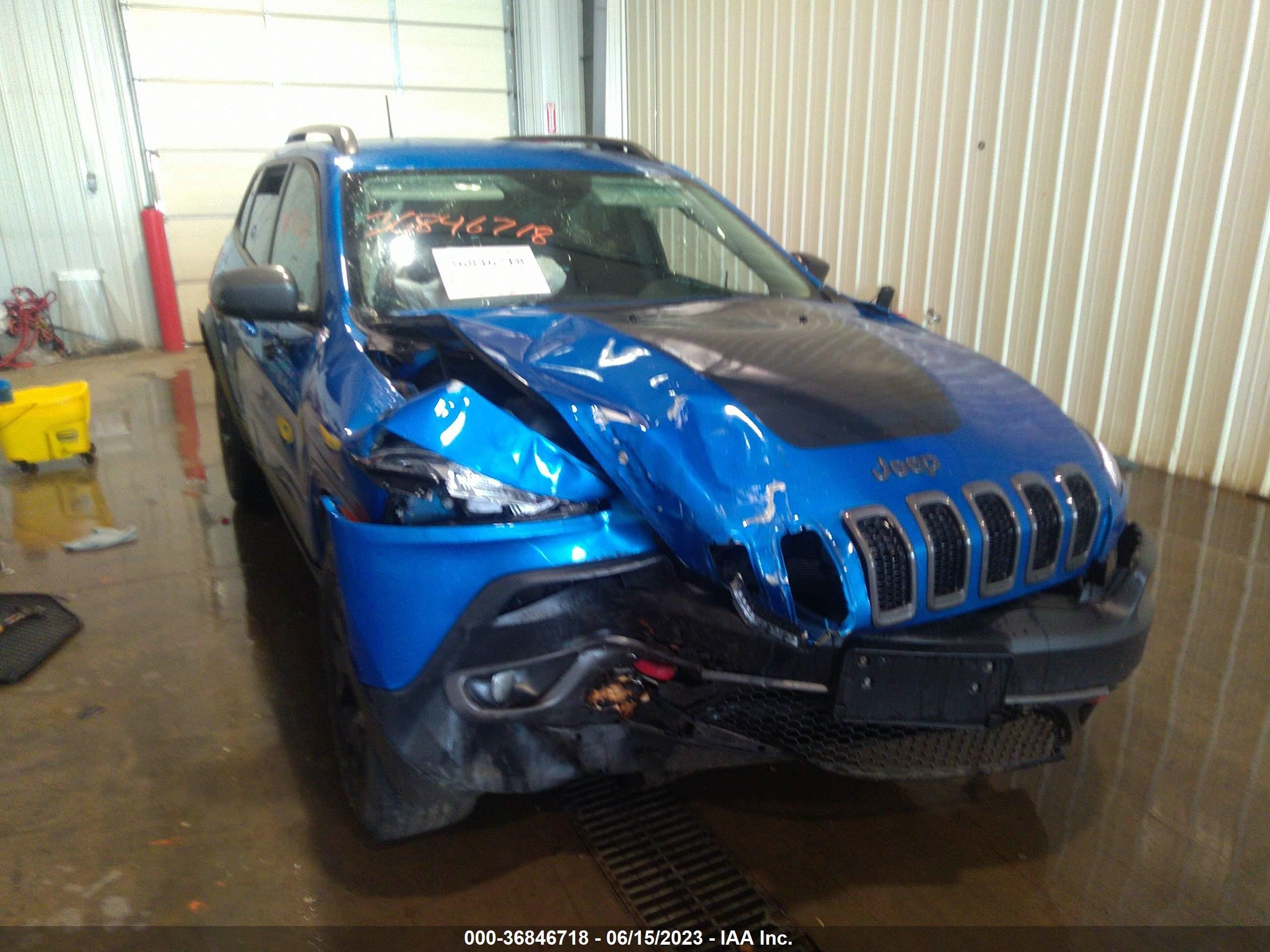 Photo 5 VIN: 1C4PJMBB6HW589582 - JEEP CHEROKEE 