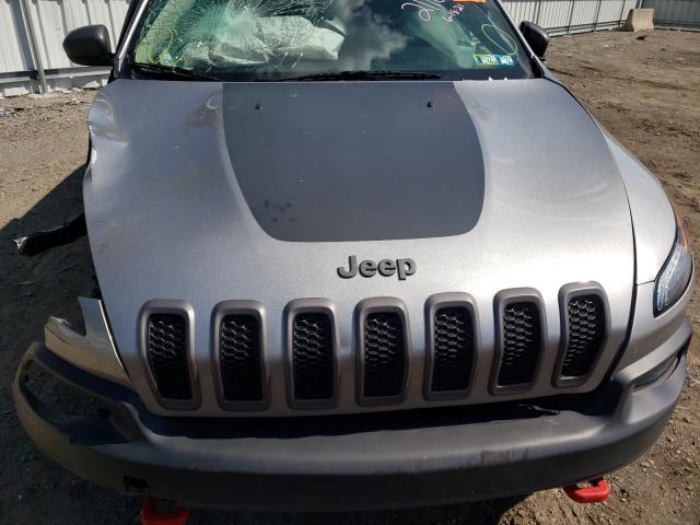 Photo 6 VIN: 1C4PJMBB8FW653201 - JEEP CHEROKEE 