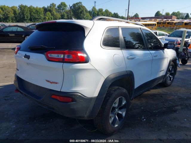 Photo 3 VIN: 1C4PJMBB9JD569148 - JEEP CHEROKEE 